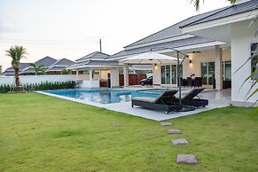Tulip House Pool Villa Hua Hin