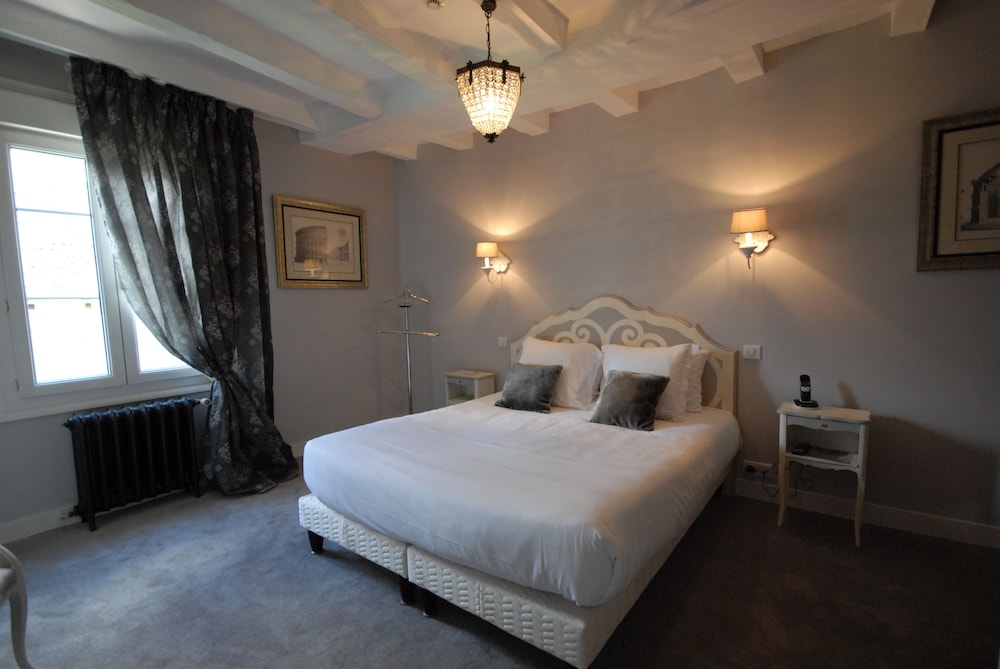 Logis Hôtel Restaurant Le Cheval Blanc