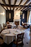 Logis Hôtel Restaurant Le Cheval Blanc