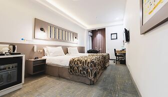 Thomas Albert Hotel
