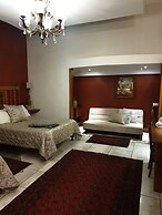 Belurana Collection River Manor