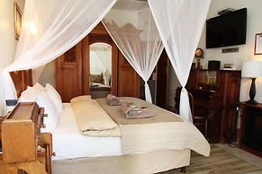 Belurana Collection River Manor
