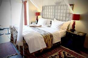 Belurana Collection River Manor