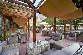 Al Aziziyah Boutique Hotel By The Torch