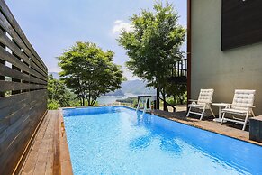 Penatess Pool Villa