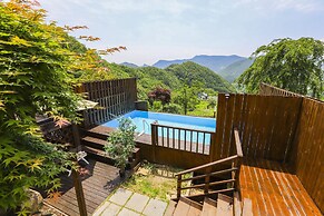 Penatess Pool Villa
