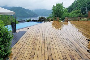 Penatess Pool Villa
