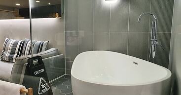 Penatess Pool Villa