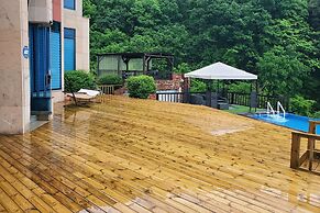 Penatess Pool Villa