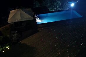Penatess Pool Villa