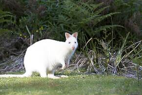 Bruny Island Lodge