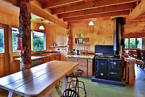 Bruny Island Lodge