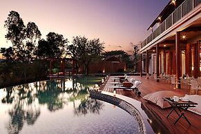 Boribot Pool Resort