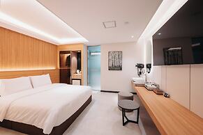 CozyTree Hotel