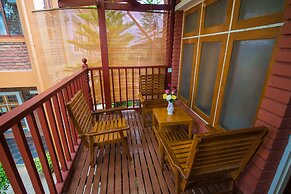Teak Wood Hotel