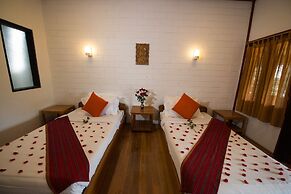 Teak Wood Hotel