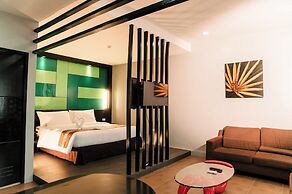 Sun City Suites