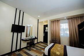 Sun City Suites