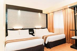 Sun City Suites