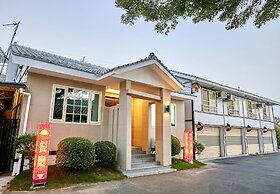 Gold Motel