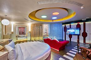 Gold Motel