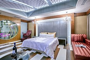 Gold Motel