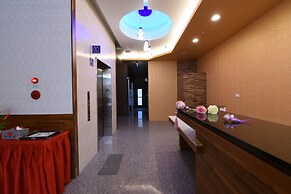 Hotel 99