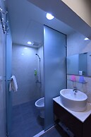 Hotel 99