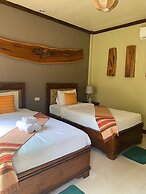 Baanplaidoi Resort