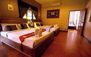 Baanplaidoi Resort