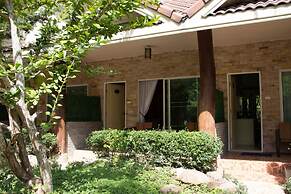 Baanplaidoi Resort