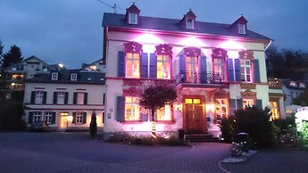 Romantik Hotel Villa Sayn