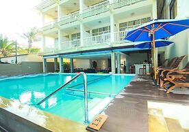 Beacon Beach Hotel