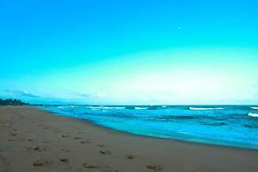 Beacon Beach Hotel