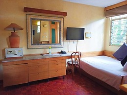 Woodmere Serviced Apartments