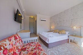 Majestic Hotel
