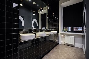 InBox Capsule Hotel