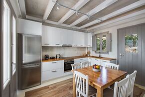Gonia Residence