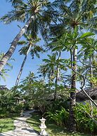 Palm Garden Amed Beach & Spa Resort Bali