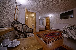 Melek Cave Hotel