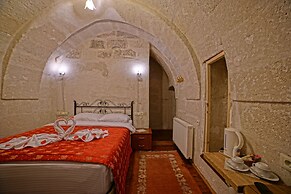 Melek Cave Hotel