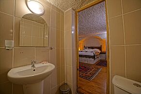 Melek Cave Hotel