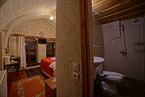 Melek Cave Hotel