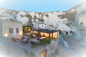 Melek Cave Hotel