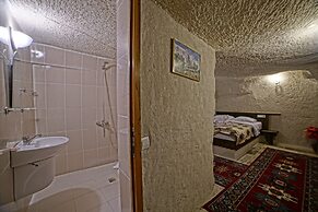 Melek Cave Hotel