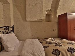 Melek Cave Hotel