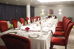Al Reem Village Hotel