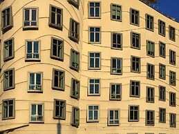 Dancing House hotel - Tančící dům
