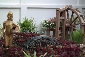 Mowin Boutique Hotel & Residence