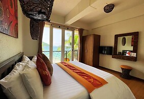 Sunset at Aninuan Beach Resort